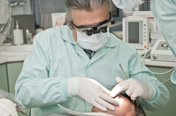 ציפוי שיניים – מי צריך ומהן האפשרויות?